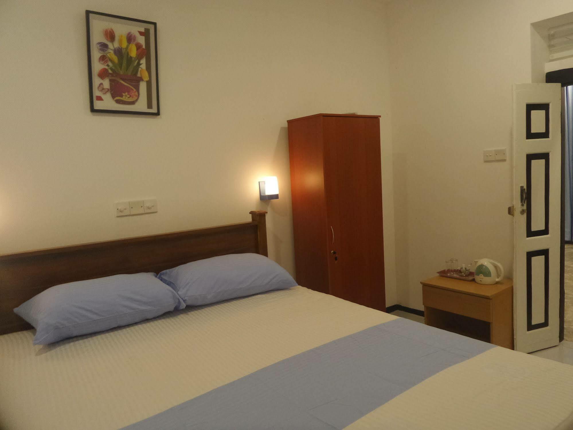 Coralworld Hotel Мірісса Екстер'єр фото